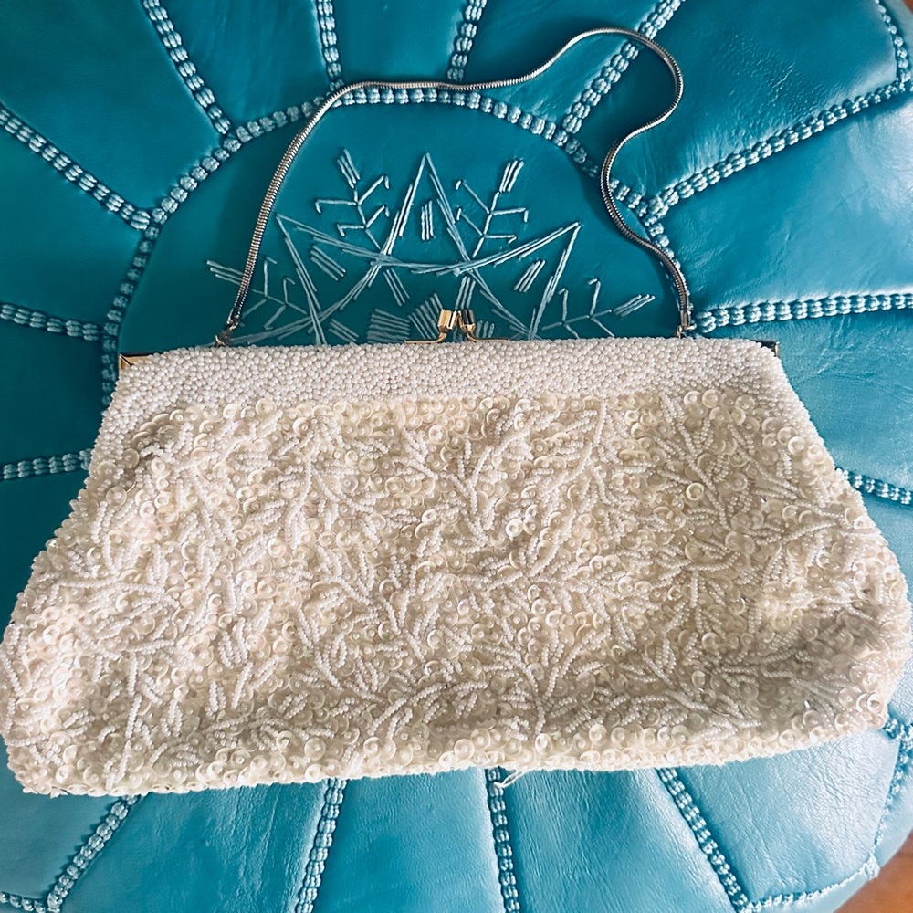 VTG Designer LaRegale Ivory Beaded Purse w/ Silk Interior Lining & Gold Strap